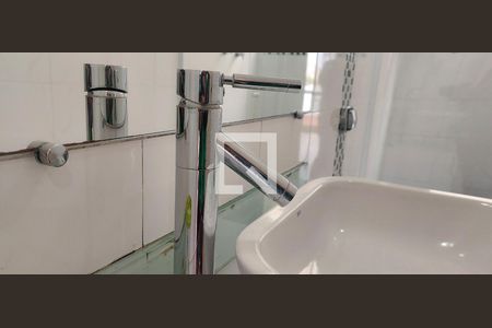 Apartamento à venda com 103m², 3 quartos e 2 vagas Apartamento à venda com 103m², 3 quartos e 2 vagasBanheiro Quarto 1suíte