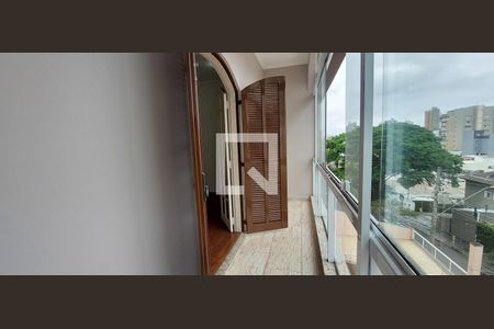 Apartamento à venda com 103m², 3 quartos e 2 vagas Apartamento à venda com 103m², 3 quartos e 2 vagasVaranda Quarto 1suíte