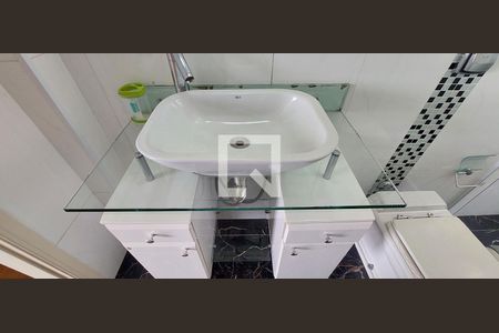 Apartamento à venda com 103m², 3 quartos e 2 vagas Apartamento à venda com 103m², 3 quartos e 2 vagasBanheiro Quarto 1suíte