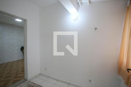 Hall de Entrada de casa para alugar com 1 quarto, 45m² em Pechincha, Rio de Janeiro