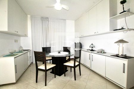 Sala de apartamento para alugar com 2 quartos, 103m² em Barra, Salvador