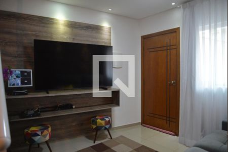 Sala de casa para alugar com 2 quartos, 75m² em Vila Helena, Santo André