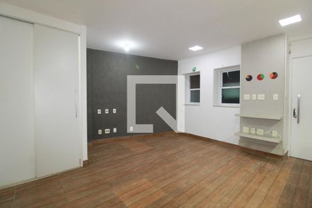 Sala/Quarto de apartamento à venda com 1 quarto, 31m² em Copacabana, Rio de Janeiro