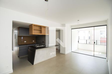 Apartamento à venda com 67m², 2 quartos e 2 vagasSala