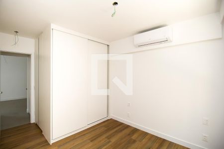 Quarto de apartamento à venda com 2 quartos, 115m² em Santo Antônio, Belo Horizonte