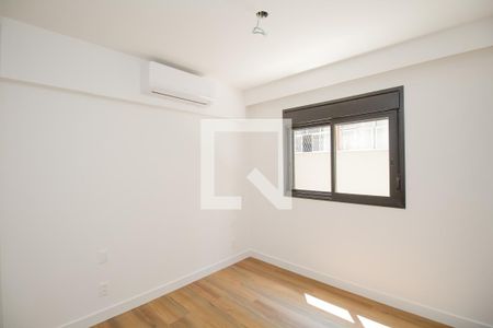 Quarto de apartamento à venda com 2 quartos, 115m² em Santo Antônio, Belo Horizonte