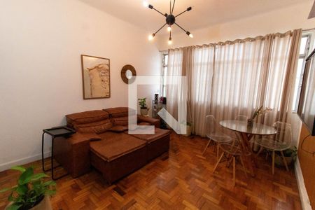 Sala de apartamento à venda com 2 quartos, 74m² em Icaraí, Niterói