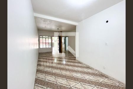 Sala de casa para alugar com 3 quartos, 170m² em Conjunto Residencial Salvador Tolezani, São Paulo