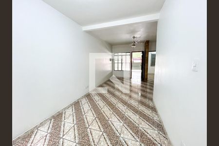 Sala de casa para alugar com 3 quartos, 170m² em Conjunto Residencial Salvador Tolezani, São Paulo