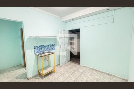 Quarto - Cozinha de kitnet/studio para alugar com 1 quarto, 15m² em Vila Bela Vista, Santo André