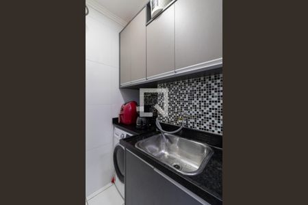 Cozinha e Área de Serviço de apartamento à venda com 2 quartos, 40m² em Jardim Helena, São Paulo