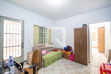 Sala (Casa 1) de casa à venda com 2 quartos, 250m² em Veloso, Osasco