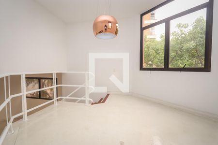 Mesanino de apartamento para alugar com 4 quartos, 260m² em Real Parque, São Paulo