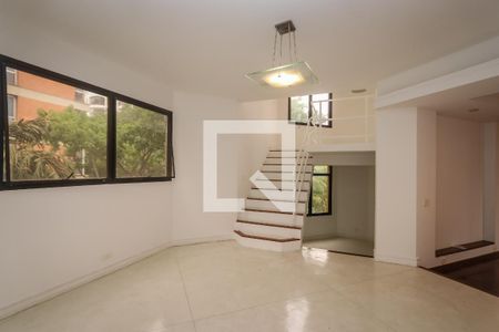 Mesanino de apartamento para alugar com 4 quartos, 260m² em Real Parque, São Paulo