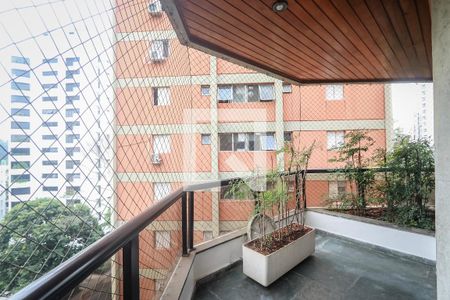 Varanda de apartamento para alugar com 4 quartos, 260m² em Real Parque, São Paulo