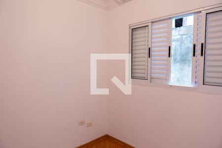 Quarto 2 de casa para alugar com 2 quartos, 50m² em Parque Císper, São Paulo