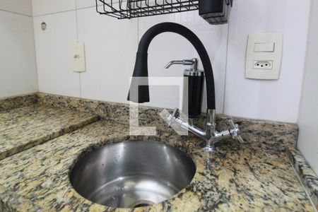 Cozinha - torneira da pia de apartamento para alugar com 1 quarto, 23m² em Copacabana, Rio de Janeiro