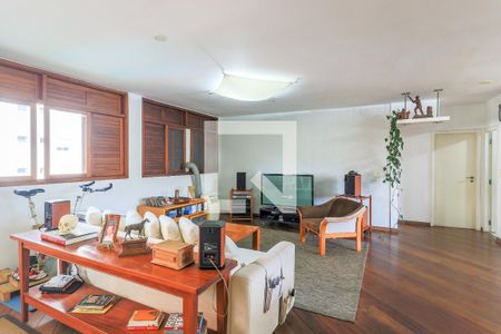 Sala de TV de apartamento à venda com 1 quarto, 112m² em Alto da Boa Vista, São Paulo