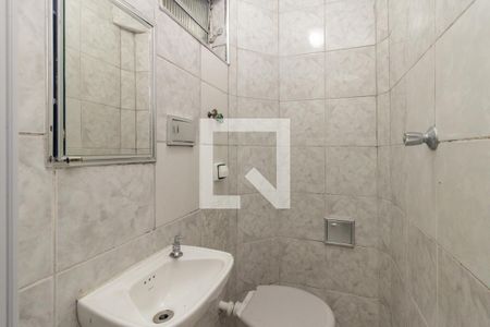 Banheiro de kitnet/studio para alugar com 1 quarto, 30m² em Santa Cecilia, São Paulo