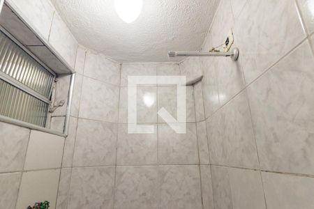 Banheiro de kitnet/studio para alugar com 1 quarto, 30m² em Santa Cecilia, São Paulo