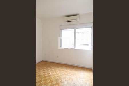 Quarto 1 de apartamento à venda com 2 quartos, 70m² em Farroupilha, Porto Alegre