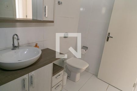 Banheiro de apartamento à venda com 2 quartos, 70m² em Farroupilha, Porto Alegre