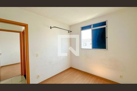 Apartamento à venda com 2 quartos, 50m² em Califórnia, Contagem