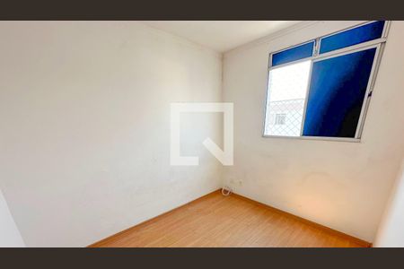 Apartamento à venda com 2 quartos, 50m² em Califórnia, Contagem