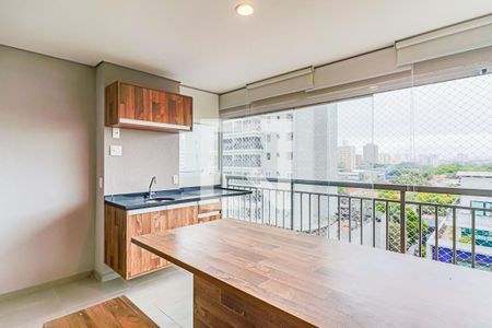 Sala de apartamento para alugar com 2 quartos, 73m² em Caxingui, São Paulo