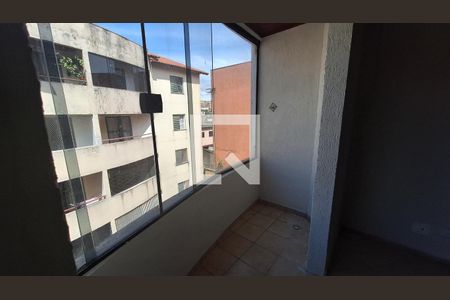 sacada de apartamento para alugar com 2 quartos, 57m² em Vila Zeferina, Itaquaquecetuba