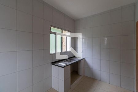 Cozinha  de casa para alugar com 1 quarto, 60m² em Vila Sao Francisco (zona Leste), São Paulo