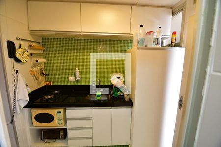 Cozinha de apartamento à venda com 1 quarto, 32m² em Bosque, Campinas