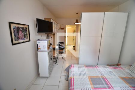 Sala / Quarto de apartamento à venda com 1 quarto, 32m² em Bosque, Campinas