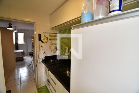 Cozinha de apartamento à venda com 1 quarto, 32m² em Bosque, Campinas