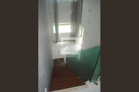 Sala de casa de condomínio para alugar com 4 quartos, 180m² em Praia do Flamengo, Salvador