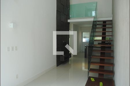 Sala de casa de condomínio para alugar com 4 quartos, 180m² em Praia do Flamengo, Salvador