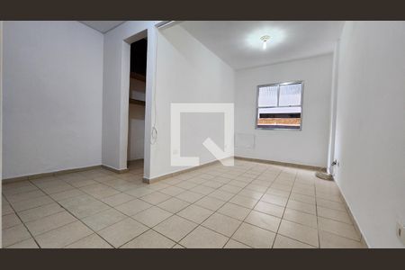 Sala de kitnet/studio para alugar com 1 quarto, 37m² em Ponta da Praia, Santos