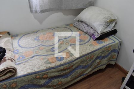 Quarto 2 de apartamento para alugar com 3 quartos, 58m² em Santa Cândida, Curitiba