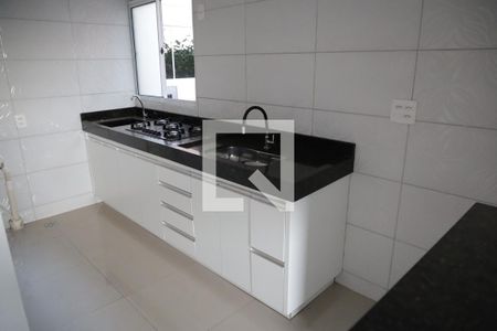 Sala/Cozinha de apartamento para alugar com 2 quartos, 42m² em Residencial Barcelona, Goiânia