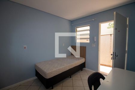 Kitnet de casa para alugar com 1 quarto, 15m² em Jardim Esmeralda, São Paulo