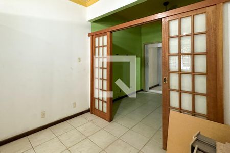 Quarto 01 de apartamento para alugar com 2 quartos, 48m² em Copacabana, Rio de Janeiro