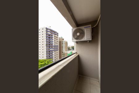 Varanda de apartamento para alugar com 3 quartos, 80m² em Cambuí, Campinas