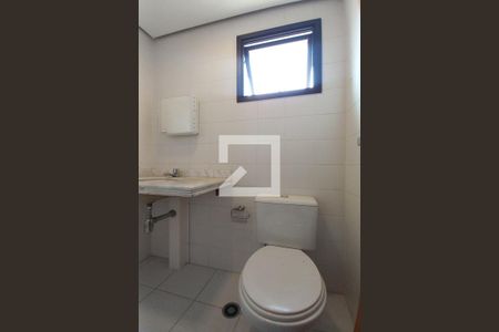 Lavabo  de apartamento para alugar com 1 quarto, 66m² em Cambuí, Campinas