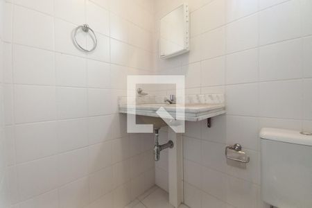 Lavabo  de apartamento para alugar com 1 quarto, 66m² em Cambuí, Campinas