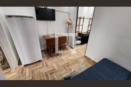 Sala de apartamento para alugar com 1 quarto, 33m² em Ponta da Praia, Santos