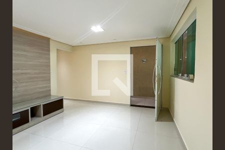 Sala de casa à venda com 3 quartos, 280m² em Vila Cruz das Almas, São Paulo