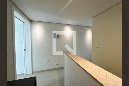 Corredor de casa à venda com 3 quartos, 280m² em Vila Cruz das Almas, São Paulo