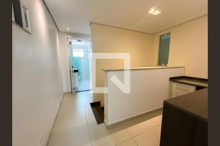 Corredor de casa à venda com 3 quartos, 280m² em Vila Cruz das Almas, São Paulo