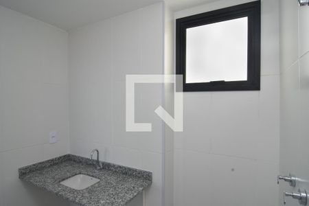 Banheiro de kitnet/studio à venda com 1 quarto, 38m² em Ingá, Niterói