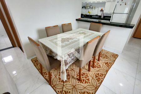 Sala de apartamento para alugar com 2 quartos, 136m² em Caiçara, Praia Grande